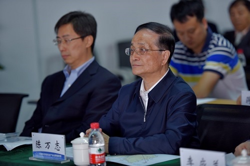 民盟重慶市委原主委、重慶市政協(xié)原副主席陳萬志出席會(huì)議.jpg